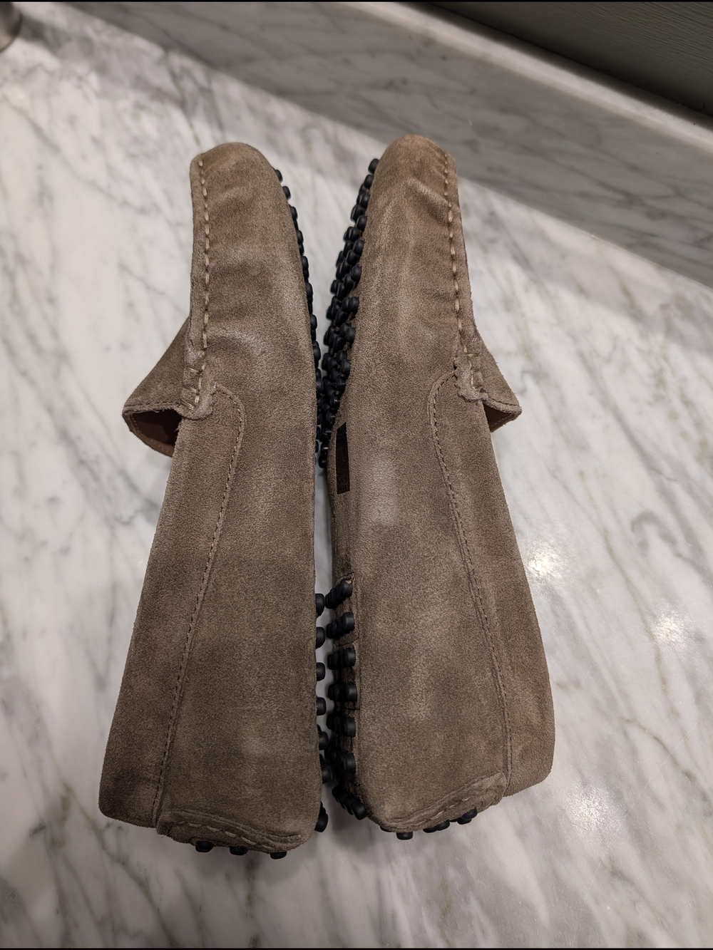 Women's 100% Suede Driver Loafer - Picture 5 of 8